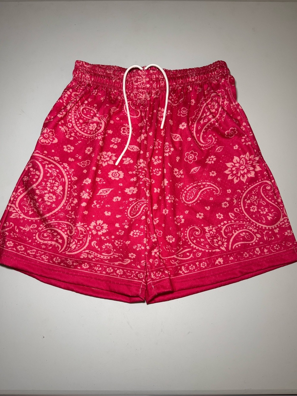 Asylum Men’s Pink Paisley Elastic-Waist Shorts Size M
